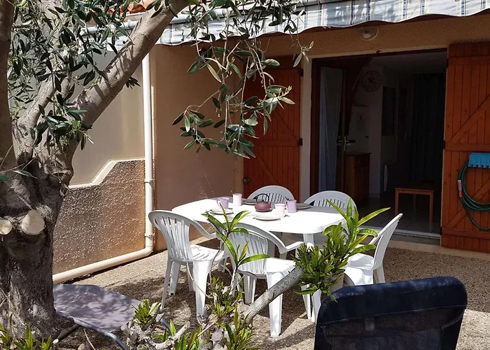 Pavillon 2 Pieces Avec Mezzanine, Animaux Et Parking, Proche - Fr-1-409-95 * נרבון-פלאז'